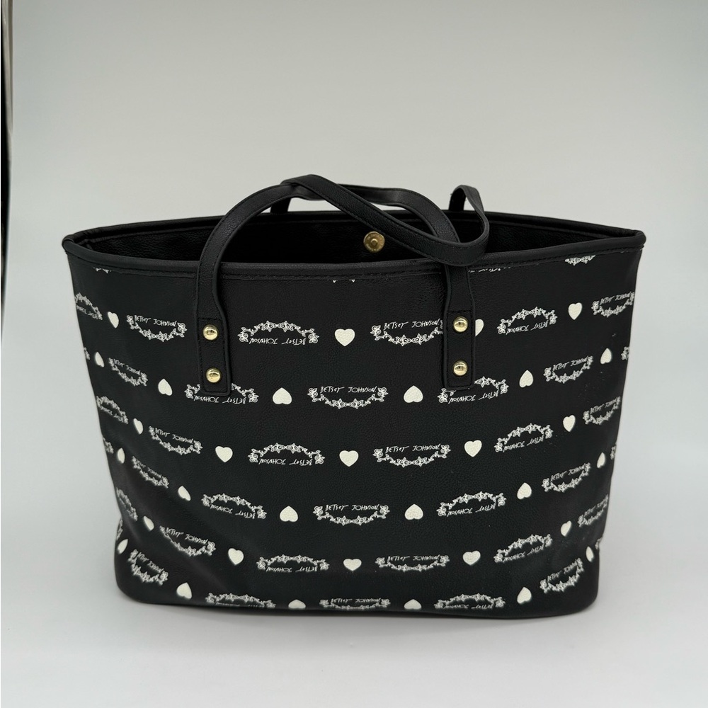 Large Betsey Johnson studded bag - Picture 2 of 9